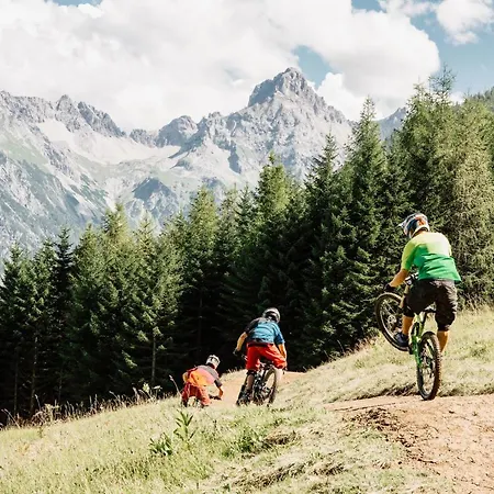 Отель Walliserhof 4*